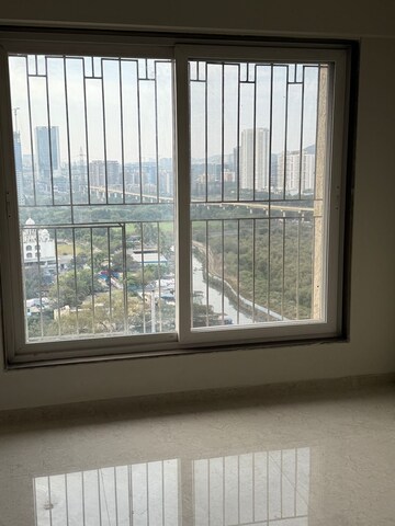 Room in 2 BHK Apartment at Adityaraj Shivraj, Vikhroli East – for Rent