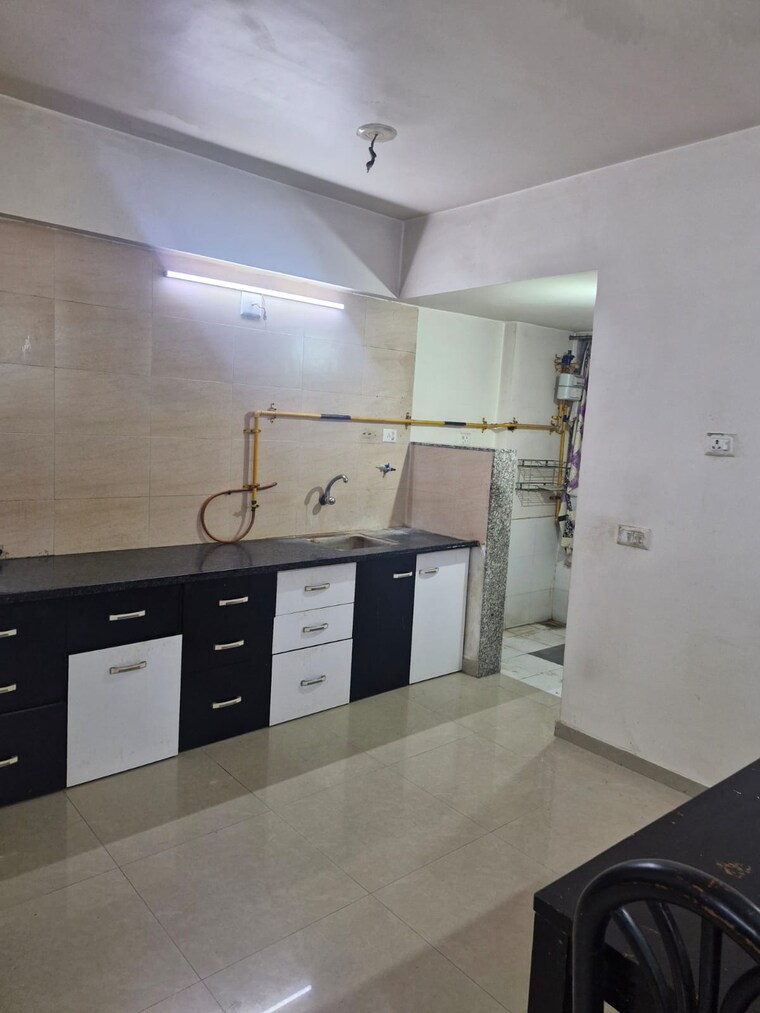 Kitchen, shree-sadan-vasna 2 Bedroom 675 Sq.Ft. Apartment In Vasna Ahmedabad 9576354