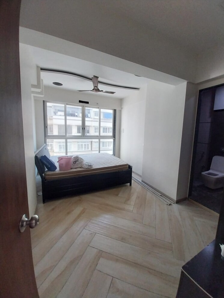 Bedroom, shree-siddhivinayak-towers 3 Bedroom 1800 Sq.Ft. Apartment In Kandivali West Mumbai 9576383