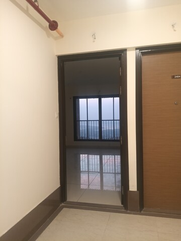 2 BHK Apartment For Rent in Chandak Stella, Goregaon West