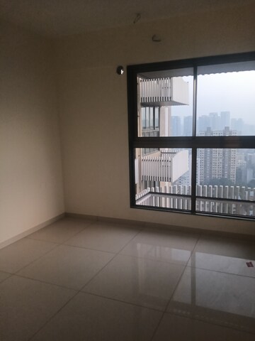 Room in 2 BHK Apartment at Chandak Stella, Goregaon West – for Rent