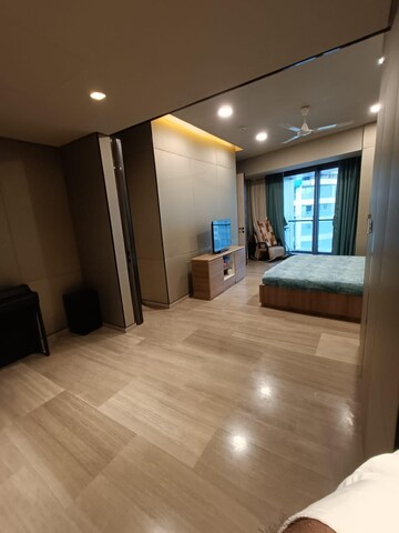 Room in 3 BHK Apartment at Lodha The World Towers World One Tier 2, Worli – for Rent