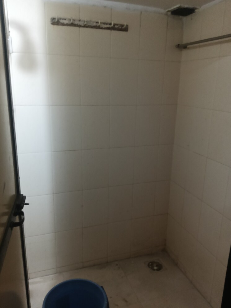 Bathroom, samruddhi-chs-goregaon-west 1 Bedroom 600 Sq.Ft. Independent House In Motilal Nagar Mumbai 9576427