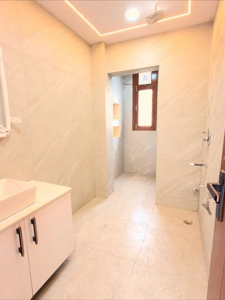 Room, sector 21 1 Bedroom 870 Sq.Ft. Builder Floor In Sector 21 Gurgaon 9576453