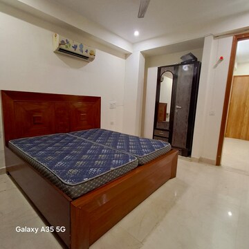 Bedroom in 1 BHK Builder Floor at Sector 46 – for Rent