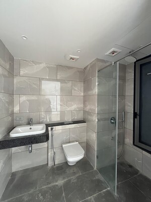 Bathroom in 4 BHK Apartment at Rustomjee Crown, Prabhadevi – for Rent