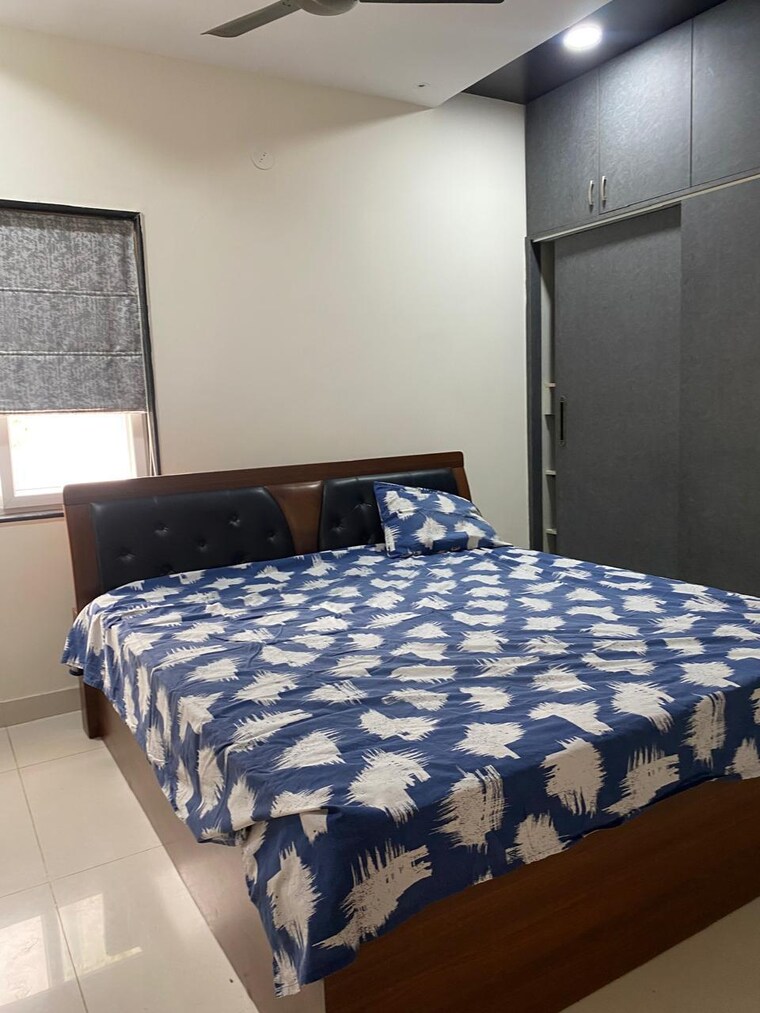 Bedroom, visions-urjith 5 Bedroom 3505 Sq.Ft. Apartment In Tellapur Hyderabad 9576477