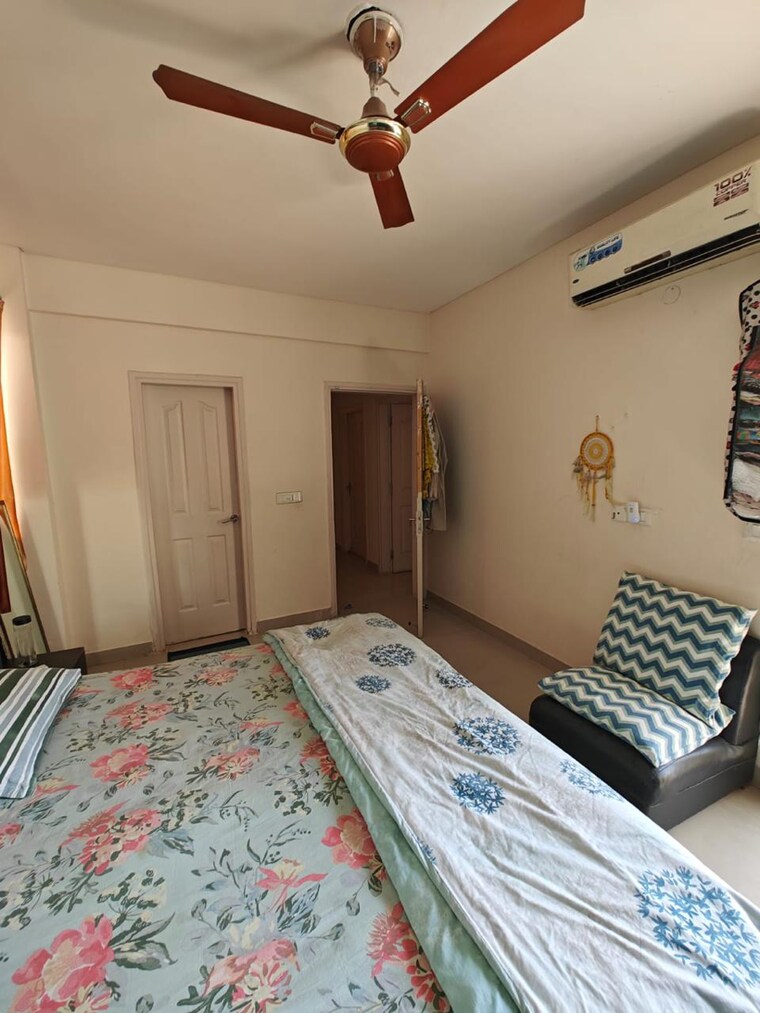 Bedroom, bptp-park-prime 2.5 Bedroom 1445 Sq.Ft. Apartment In Sector 66 Gurgaon 9576478