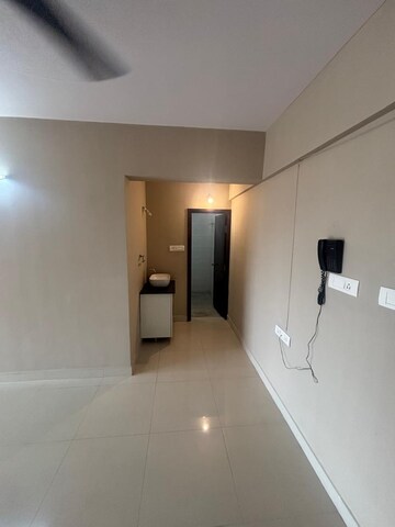 Room in 2 BHK Apartment at Sohan Fortune, Varthur – for Rent