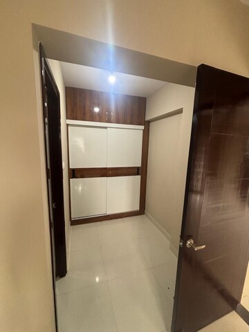 Room in 2 BHK Apartment at Sohan Fortune, Varthur – for Rent