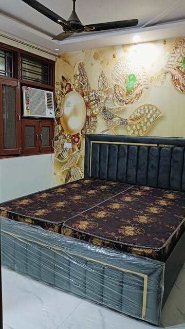 Bedroom in 3 BHK Builder Floor at Dwarka Mor – for Rent