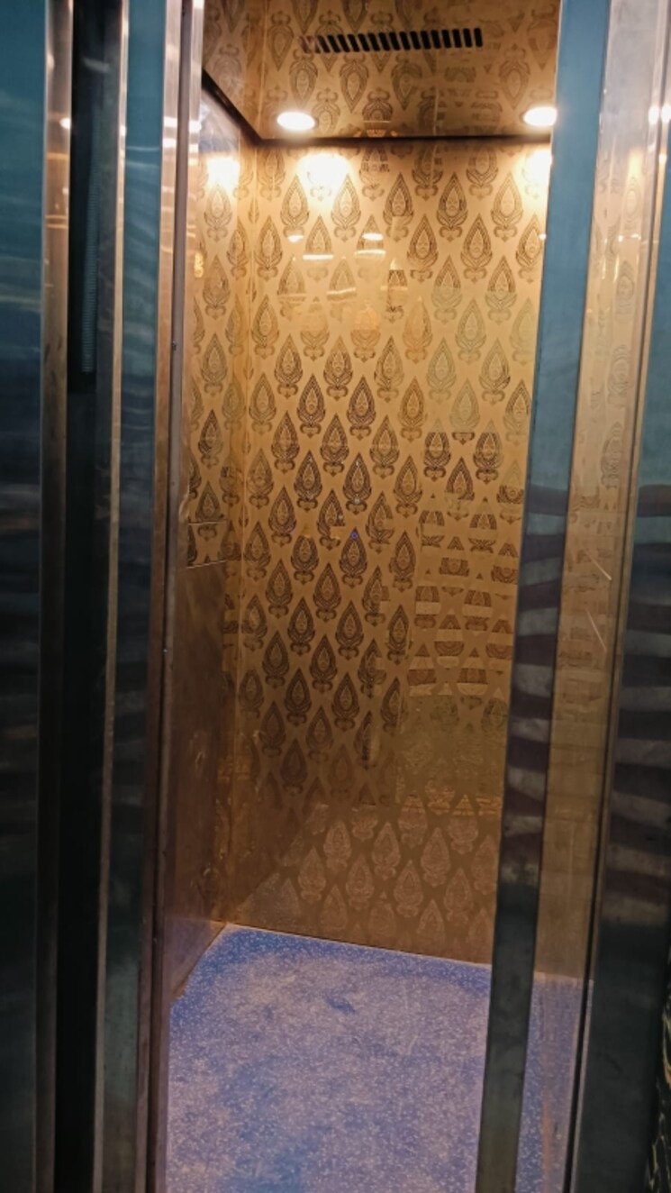 undefined, dwarka mor 3 Bedroom 810 Sq.Ft. Builder Floor In Dwarka Mor Delhi 9576526