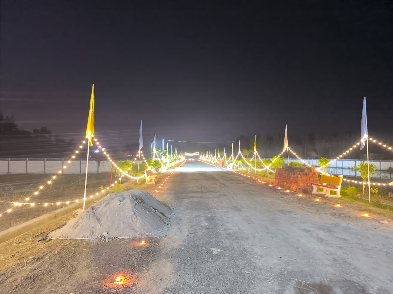 Plot For Sale in Mohanlalganj