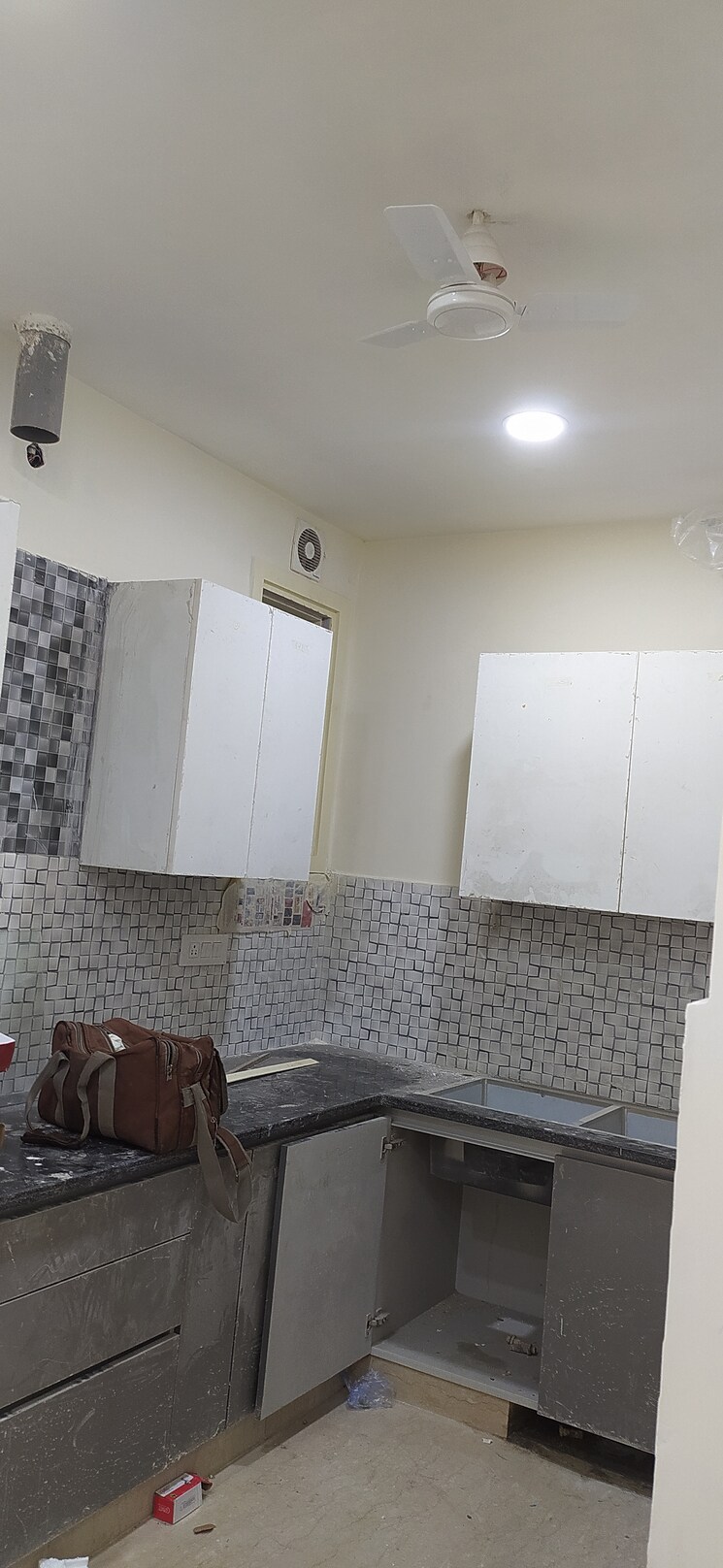 Bathroom, shivalik colony 3 Bedroom 1800 Sq.Ft. Builder Floor In Shivalik Colony Delhi 9576547