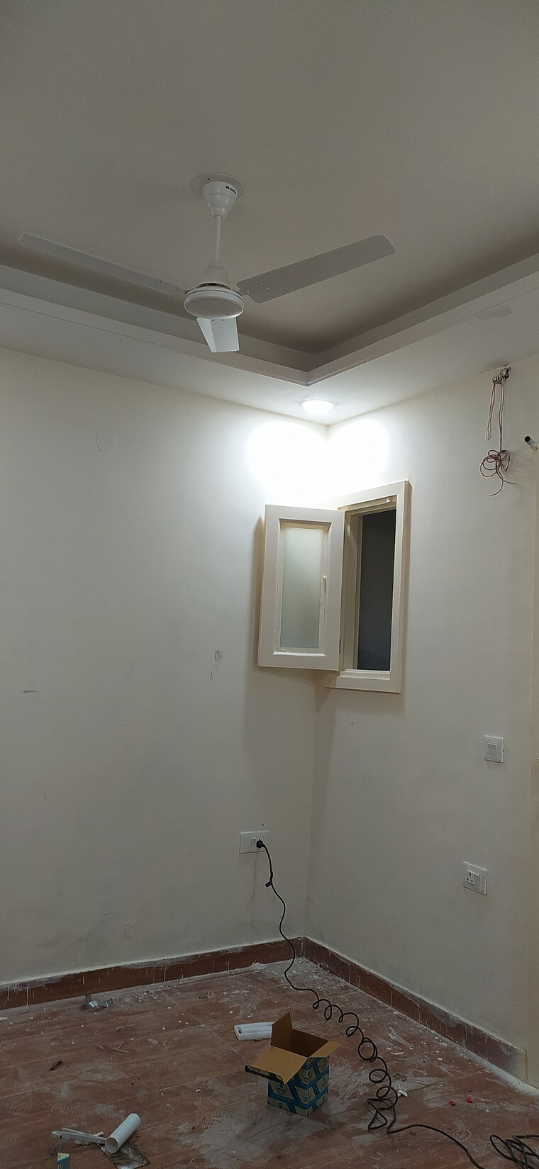 Room, shivalik colony 3 Bedroom 1800 Sq.Ft. Builder Floor In Shivalik Colony Delhi 9576547
