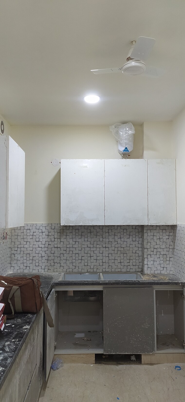 Kitchen, shivalik colony 3 Bedroom 1800 Sq.Ft. Builder Floor In Shivalik Colony Delhi 9576547