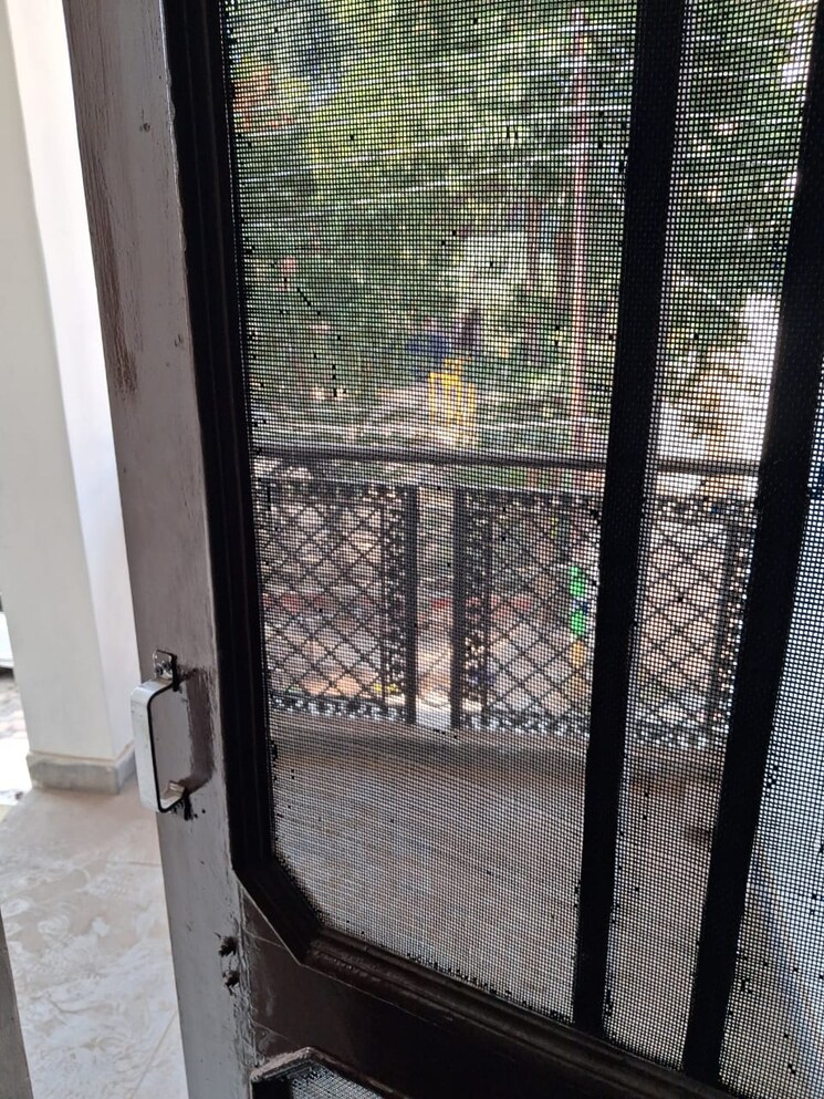Balcony, sector 25 2 Bedroom 900 Sq.Ft. Independent House In Sector 25 Chandigarh 9576553