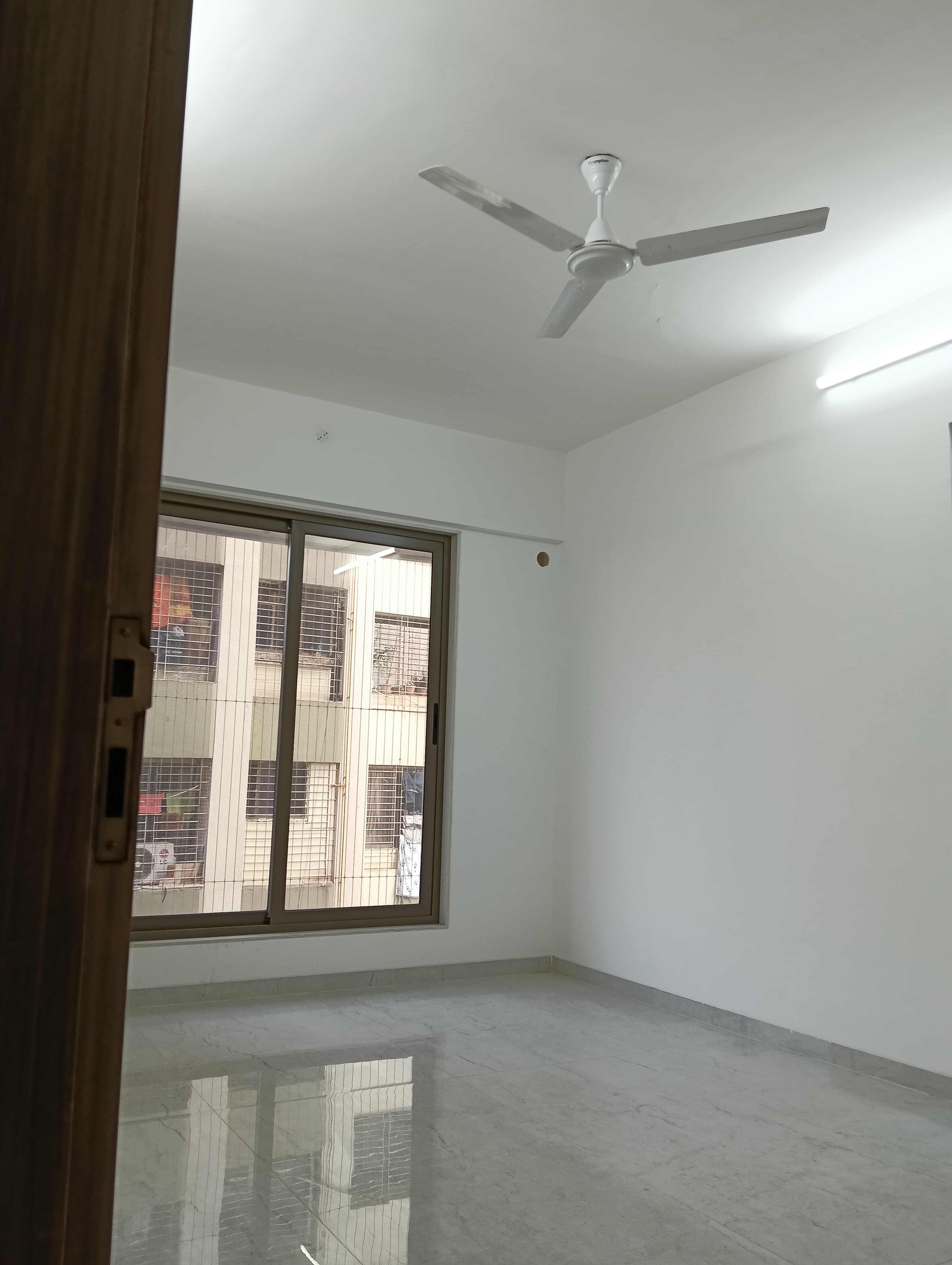 2 BHK Apartment For Rent in Platinum Tower 1