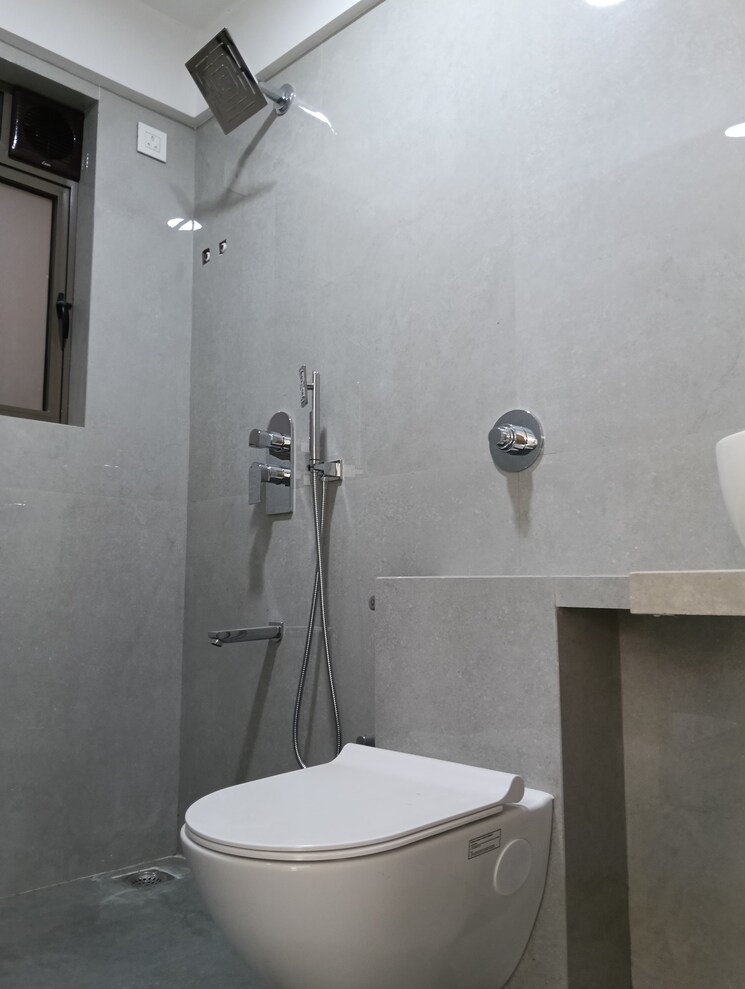 Bathroom, platinum-tower-1 2 Bedroom 580 Sq.Ft. Apartment In Andheri West Mumbai 9576559