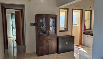 Room in 2 BHK Apartment at Majestique Towers, Kharadi – for Rent