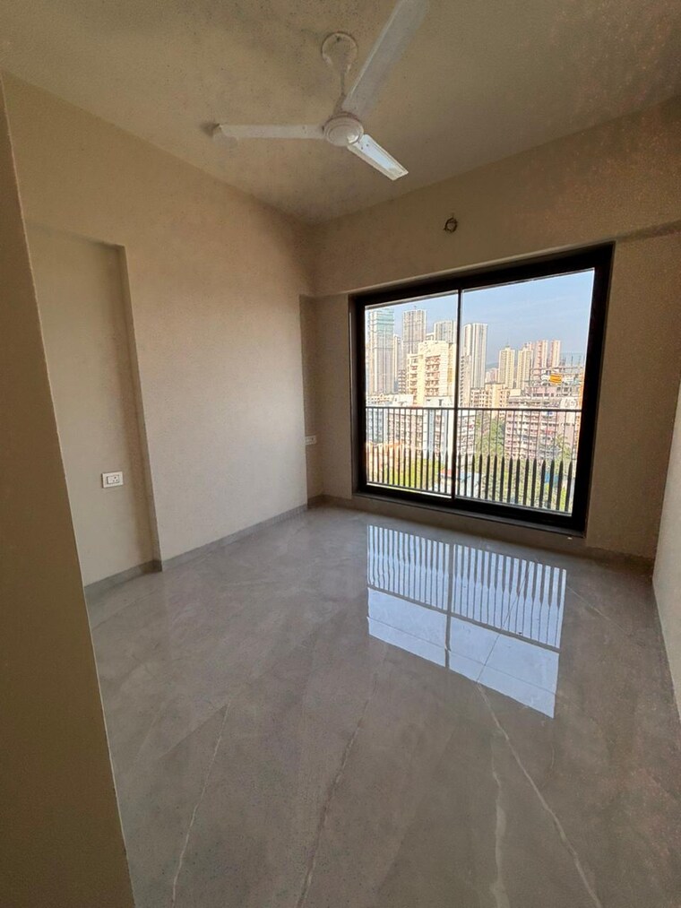 Room, shri-krishna-niwas 1 Bedroom 419 Sq.Ft. Apartment In Malad East Mumbai 9576574