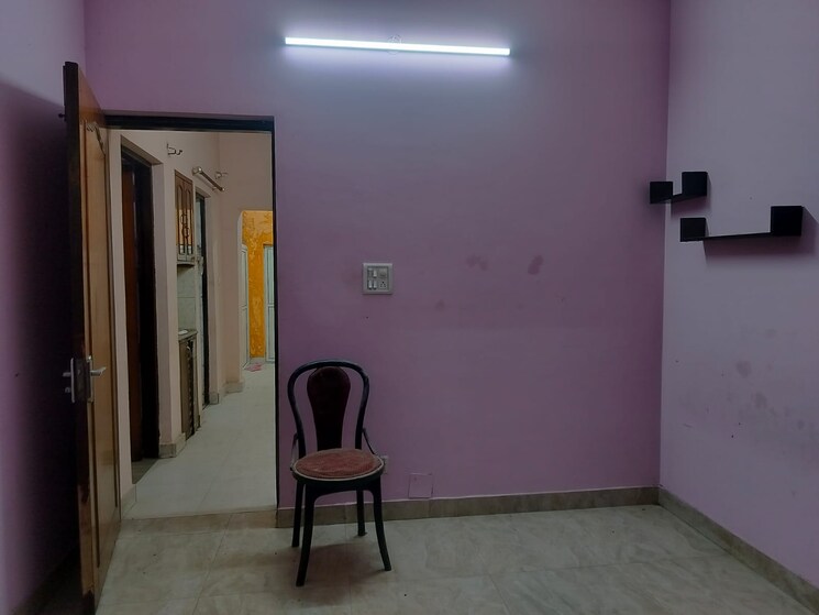 Bathroom, rwa-jasola-sector-8-sfs-flat 2 Bedroom 1000 Sq.Ft. Apartment In Jasola Delhi 9576588