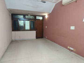 Room in 2 BHK Apartment at RWA Jasola Sector 8 SFS Flat, Jasola – for Sale