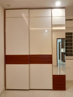 Room in 4 BHK Apartment at Trendset Jayabheri Elevate, Madhapur – for Rent