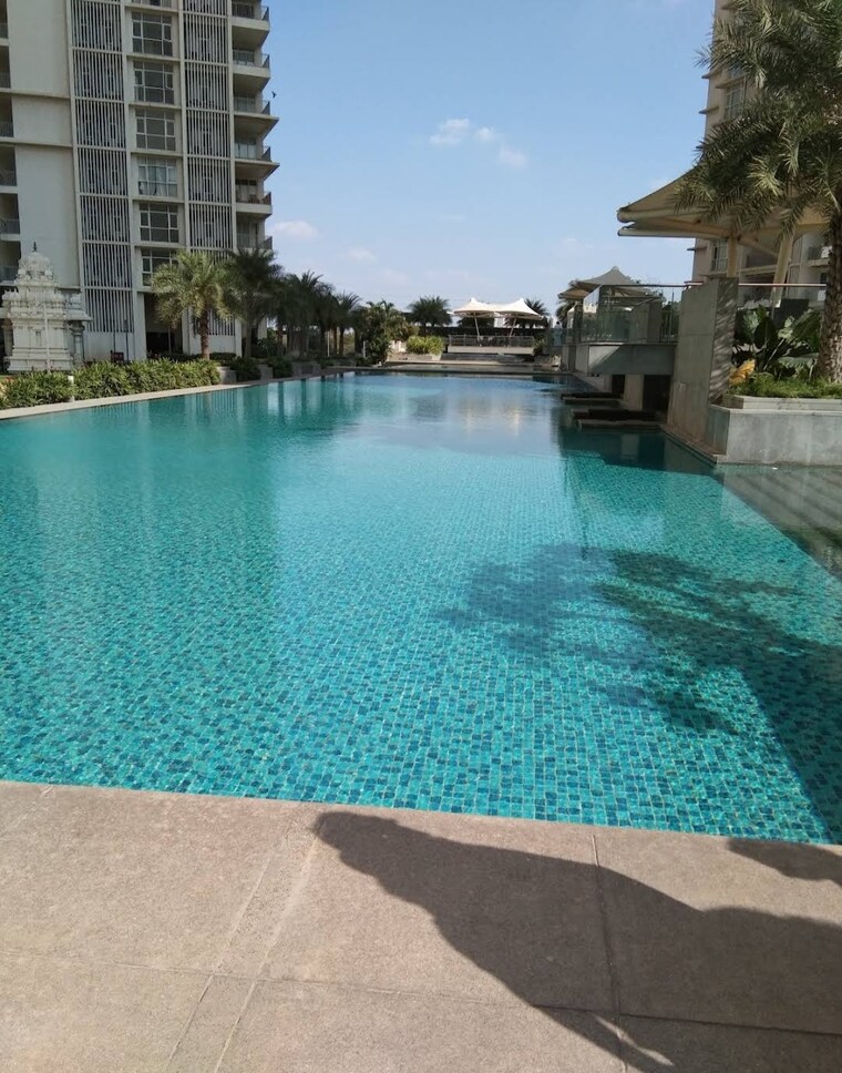 Swimming Pool, lodha-bellezza-sky-villas 4 Bedroom 2800 Sq.Ft. Apartment In Kukatpally Hyderabad 9576609