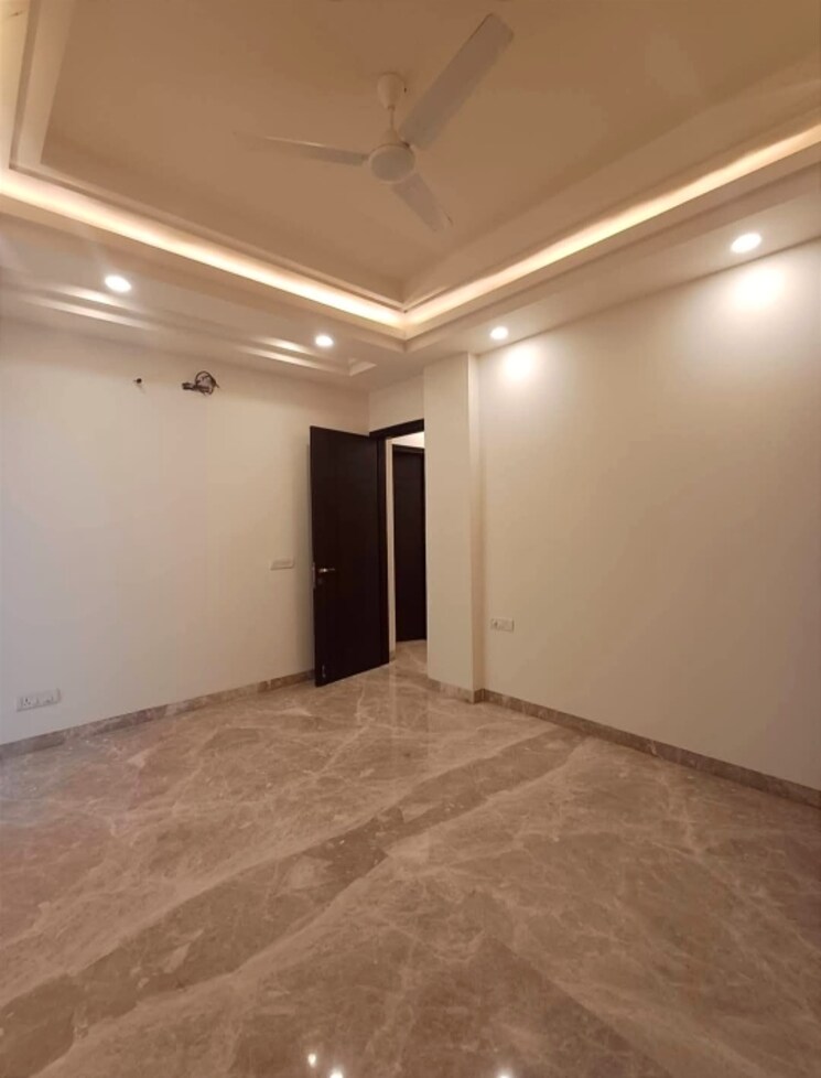 Master Bedroom, kalkaji 3 Bedroom 2000 Sq.Ft. Builder Floor In Kalkaji Delhi 9576613