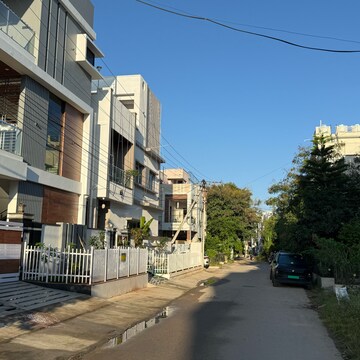  Plot For Sale in Shaili Gardens