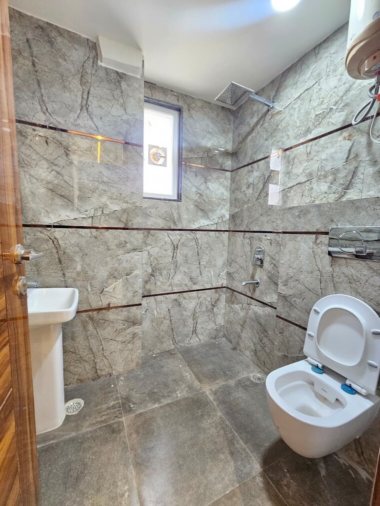 Bathroom, aman-luxury-apartments 2 Bedroom 1100 Sq.Ft. Apartment In Sahastradhara Road Dehradun 9576640