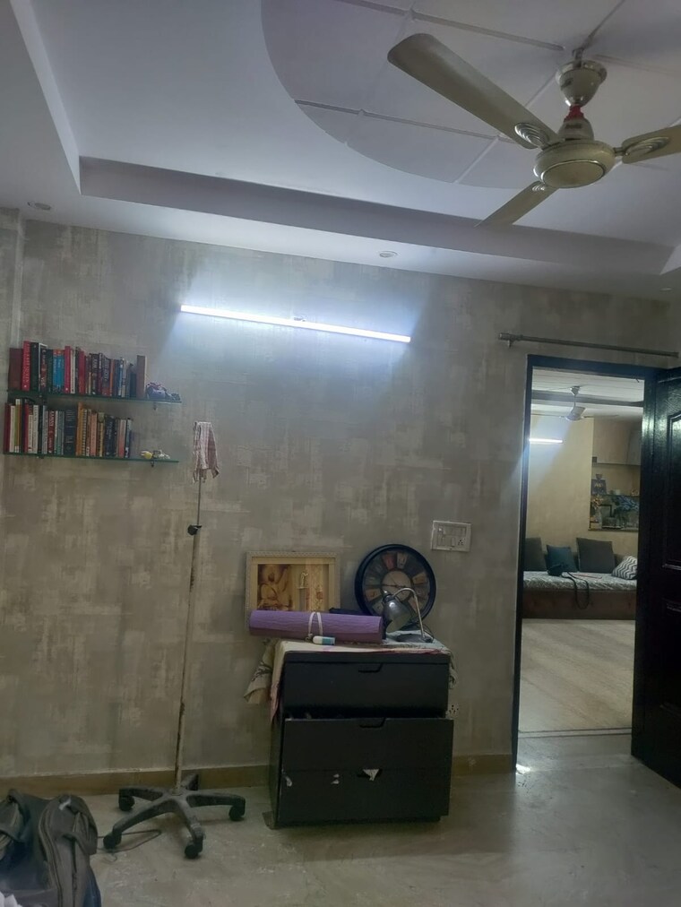 Kitchen, gulmohar park 4 Bedroom 501 Sq.Yd. Builder Floor In Gulmohar Park Delhi 9576652