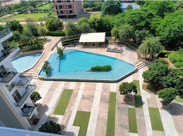 Swimming Pool in 2.5 BHK Apartment at M3M Escala, Sector 70a – for Sale