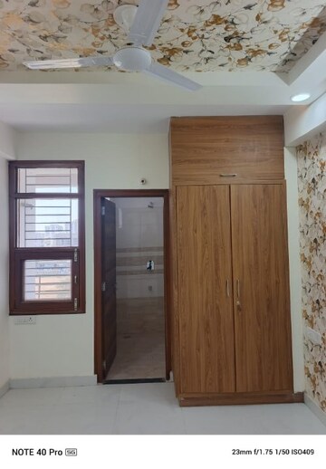 Room in 3 BHK Apartment at Anukampa Platina Terraces, Mansarovar – for Rent