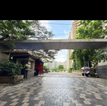 Parking in 2.5 BHK Apartment at Kalpataru Aura, Kurla West – for Rent