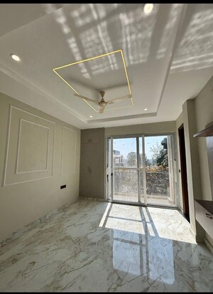 Parking in 4 BHK Independent House at Sahastradhara Road – for Rent