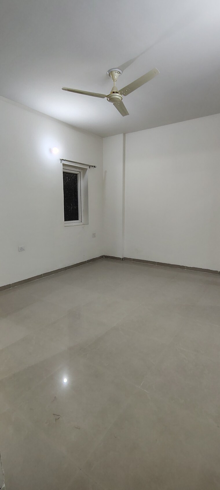 undefined, shri-radha-sky-park 3 Bedroom 1095 Sq.Ft. Apartment In Sector 16b Greater Noida Greater Noida 9576736