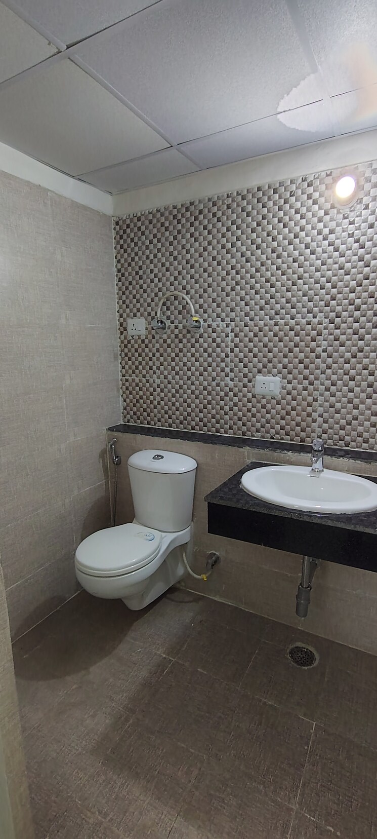 Bathroom, shri-radha-sky-park 3 Bedroom 1095 Sq.Ft. Apartment In Sector 16b Greater Noida Greater Noida 9576736