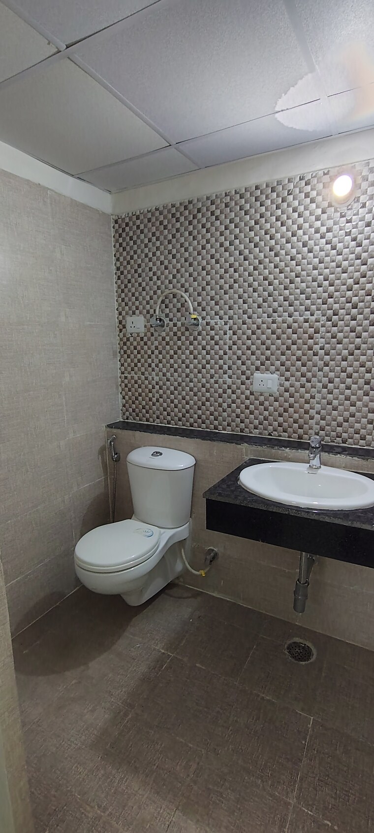 Bathroom, shri-radha-sky-park 3 Bedroom 1095 Sq.Ft. Apartment In Sector 16b Greater Noida Greater Noida 9576736