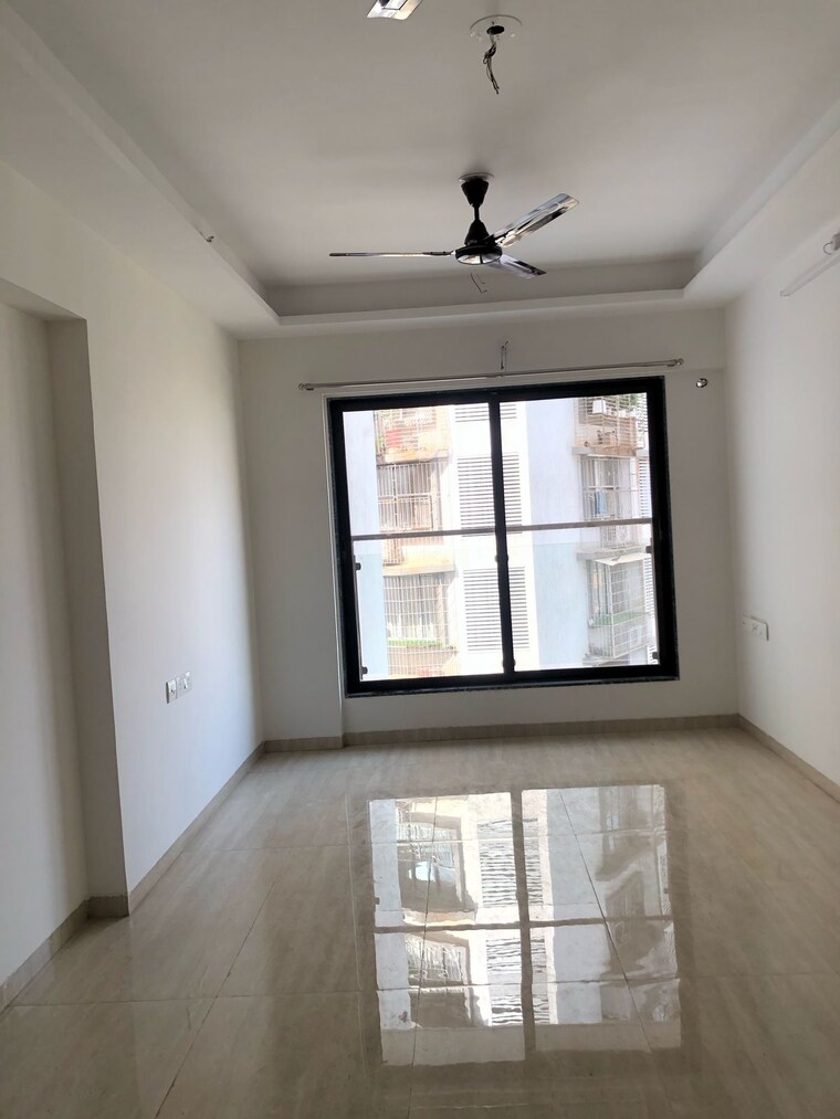Room, je-and-vee-om-trimurti 1 Bedroom 395 Sq.Ft. Apartment In Malad East Mumbai 9573033