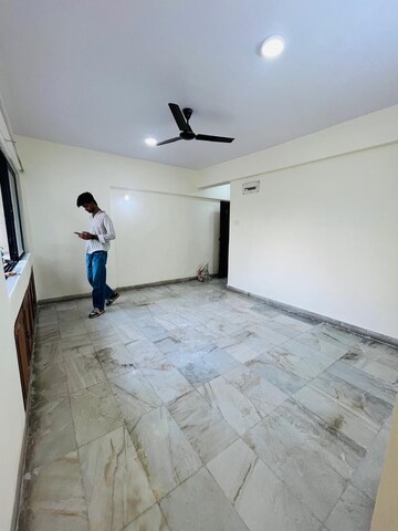 Room in 2 BHK Apartment at Satellite Garden, Goregaon East – for Rent