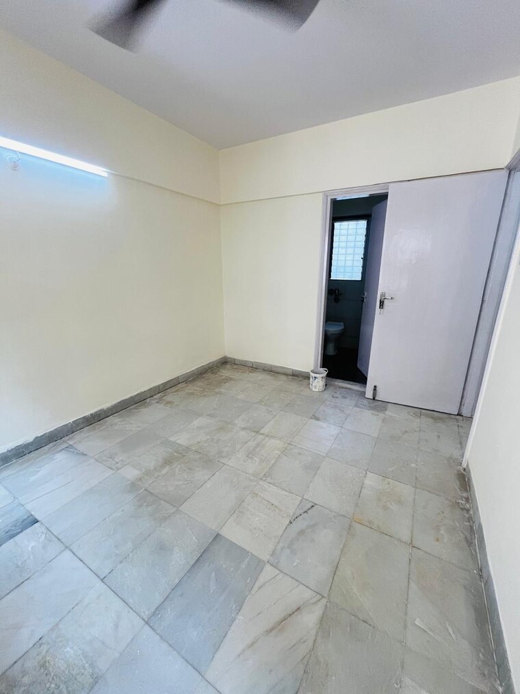 Room, satellite-garden 2 Bedroom 950 Sq.Ft. Apartment In Goregaon East Mumbai 9571751