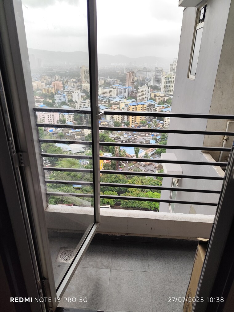 Balcony, sheth-zuri 2 Bedroom 517 Sq.Ft. Apartment In Laxmi Nagar Thane 9576743