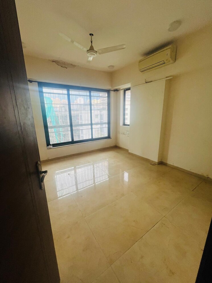 Room, satellite-royale 2 Bedroom 1050 Sq.Ft. Apartment In Goregaon East Mumbai 9571673