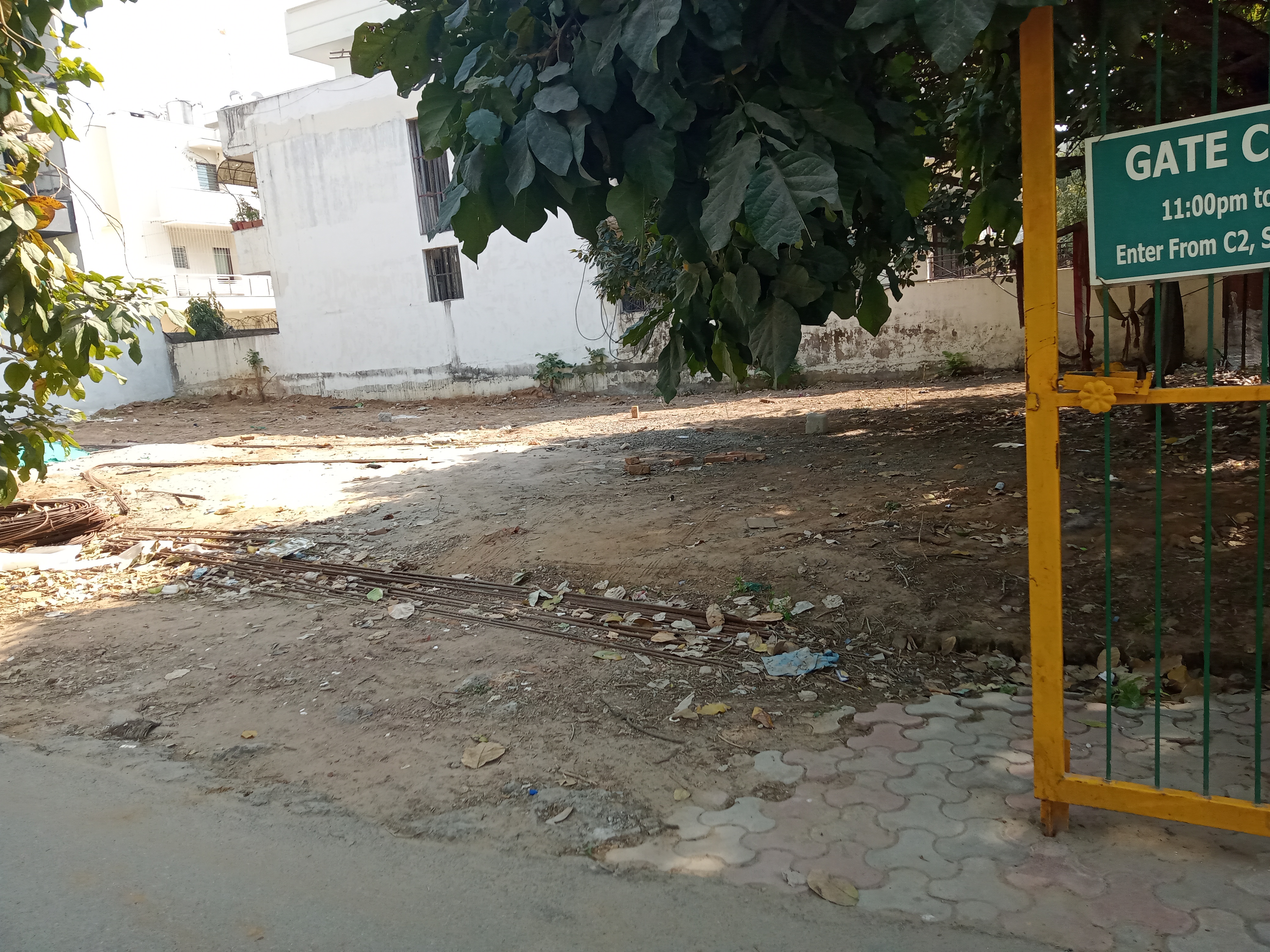 1196 Sq.Ft. Plot For Sale in DLF Phase I