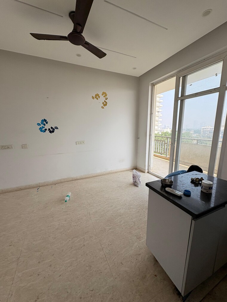 Room, ss-the-leaf 4 Bedroom 3950 Sq.Ft. Apartment In Sector 85 Gurgaon 9576766