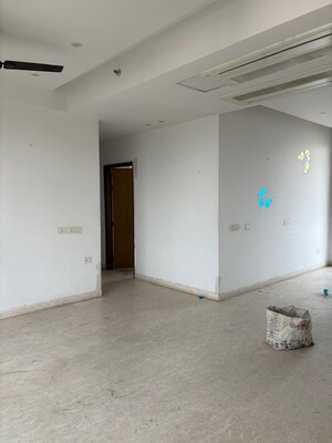 Room in 4 BHK Apartment at SS The Leaf, Sector 85 – for Rent