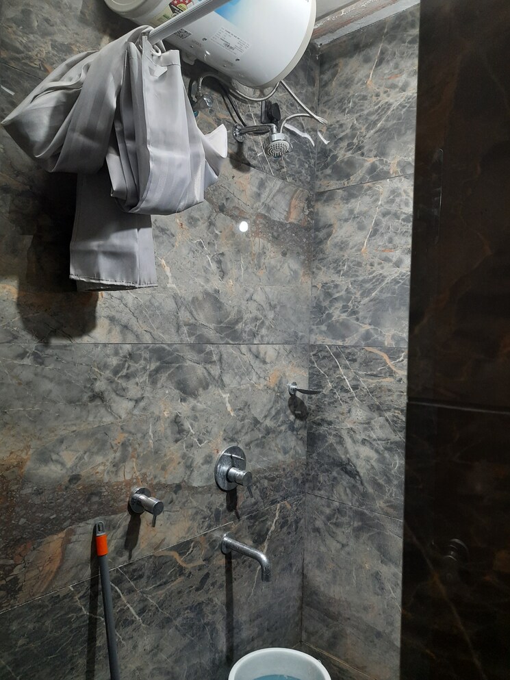 Bathroom, uniue-legacy-grand 3.5 Bedroom 1500 Sq.Ft. Apartment In Mundhwa Pune 9576779