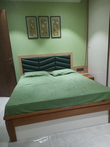 Bedroom in 3.5 BHK Apartment at Uniue Legacy Grand, Mundhwa – for Rent